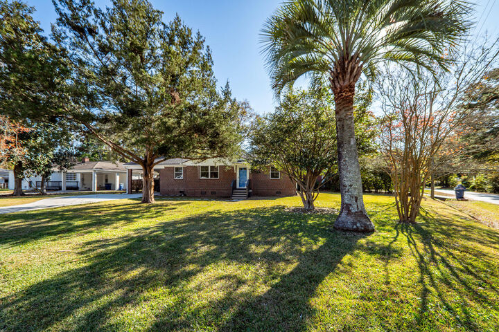Property Photo:  1949 Swift Avenue  SC 29407 