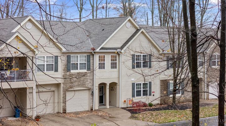 Property Photo:  14 Broadwood Lane  OH 45102 