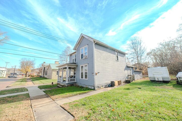 Property Photo:  322 Washington Street  OH 43701 