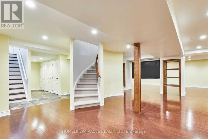 Property Photo:  46 Tanis Crescent Lower  ON M1C 4Z8 