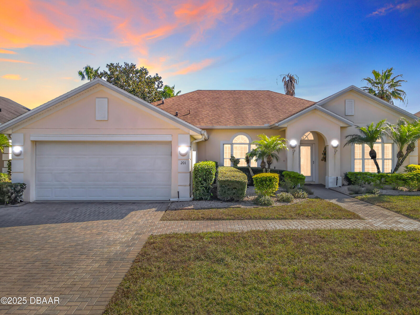 Property Photo:  201 Ekana Circle  FL 32124 