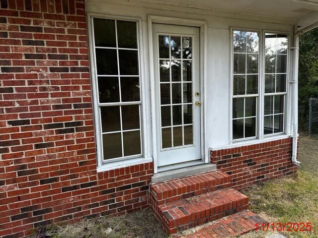 Property Photo: 2432 Roberts Drive FL 32578