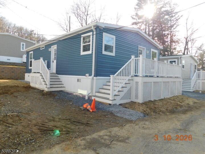 Property Photo:  11 Front Street  NJ 07863 