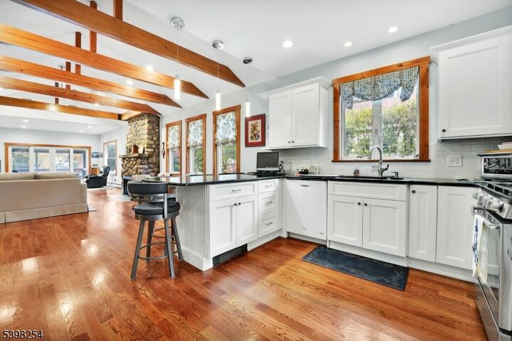 Property Photo:  42 Rainbow Trl  NJ 07834 