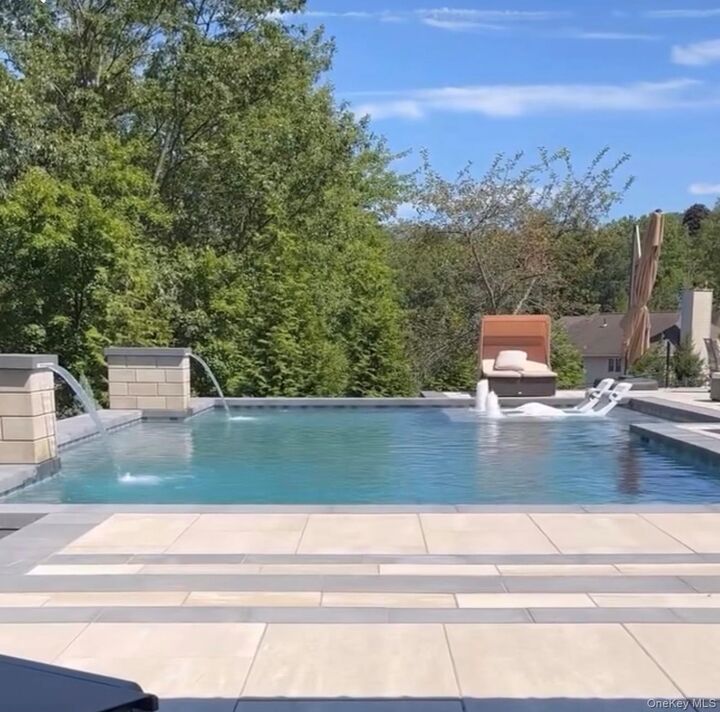 Property Photo:  15 Dickens Street  NY 10980 