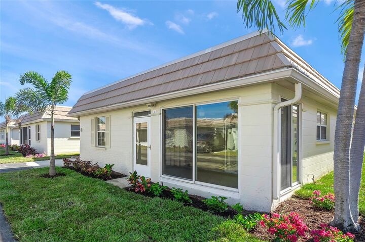 Property Photo:  6150 Midnight Pass Road V12  FL 34242 