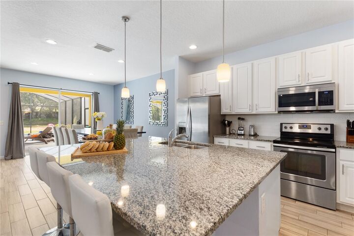 Property Photo: 5252 Oakbourne Avenue FL 33837