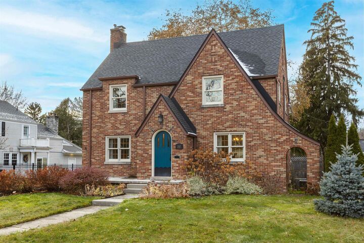 313 Ardussi Avenue  Saginaw MI 48602 photo