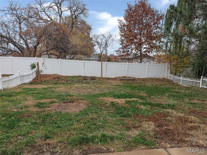 Property Photo: 488 Fortress Court MO 63303