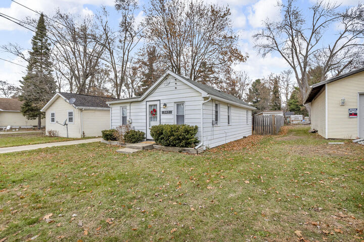 Property Photo: 342 Broad Street MI 49254