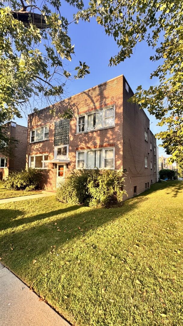 Property Photo:  5501 N California Avenue 1N  IL 60625 