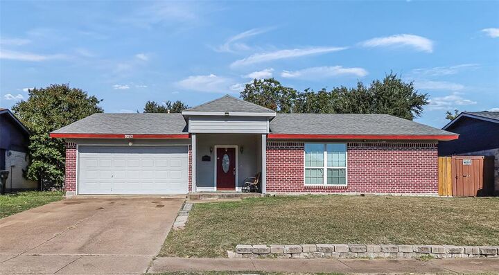 Property Photo: 3217 Lariat Lane TX 75042