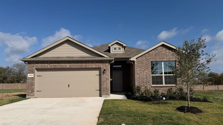 Property Photo: 4332 Mill Stream Lane TX 76036