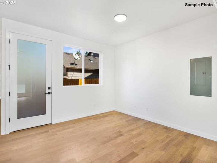 Property Photo: 3270 SE 115th Ave OR 97266