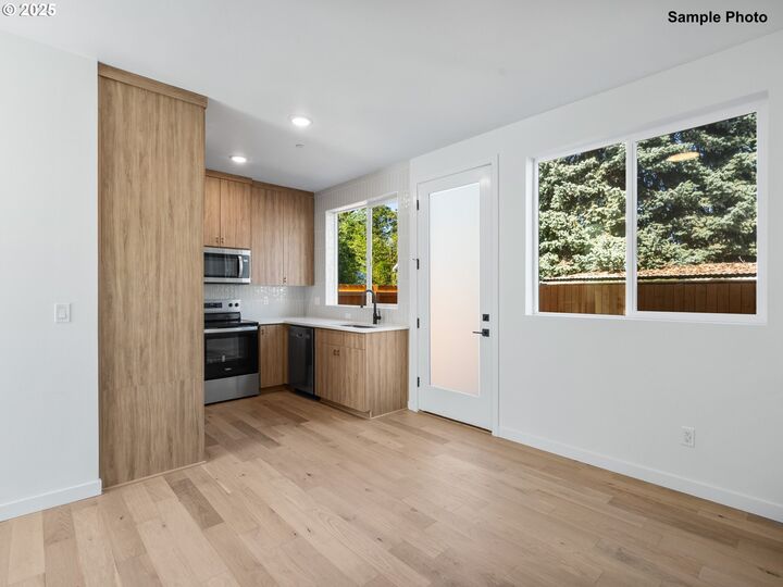 Property Photo: 3276 SE 115th Ave OR 97266