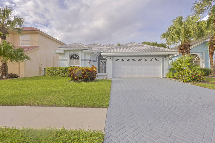 7205 SE Seagate Lane  Stuart FL 34997 photo