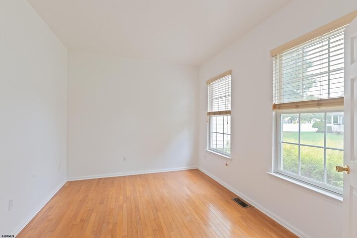 Property Photo: 303 Springfield Ave Ave NJ 08234