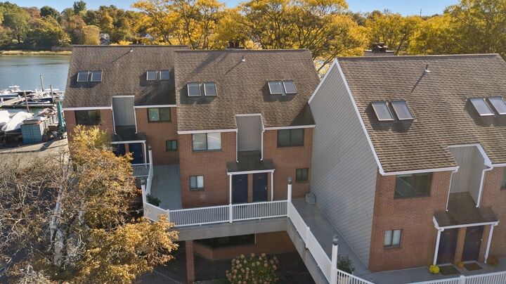 7 River Road 306  Greenwich CT 06807 photo