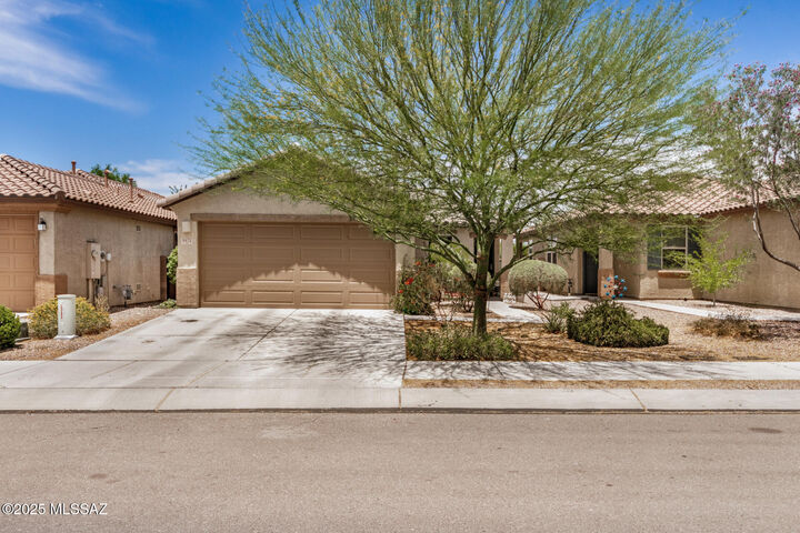 Property Photo:  9472 Desert Fauna Loop  AZ 85747 