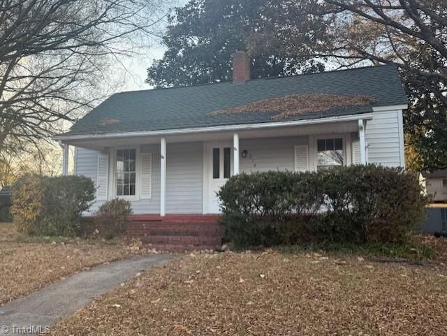 Property Photo:  314 N 4th Avenue  NC 27027 