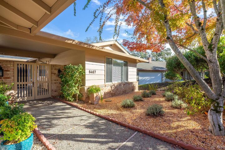 6467 Meadowridge Drive  Santa Rosa CA 95409 photo
