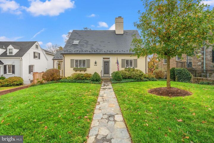 6045 Edgewood Terrace  Alexandria VA 22307 photo