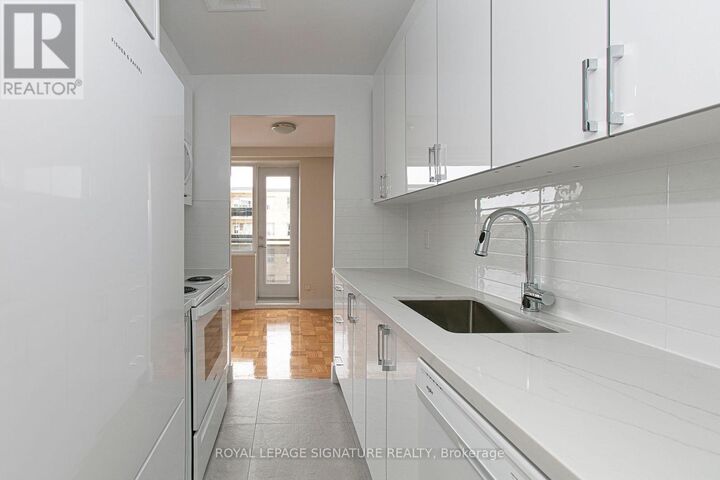 Property Photo:  2 Grandstand Place 409  ON M4H 1E2 