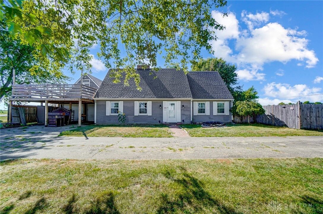 Property Photo:  3860 Horseshoe Bn Road  OH 45373 