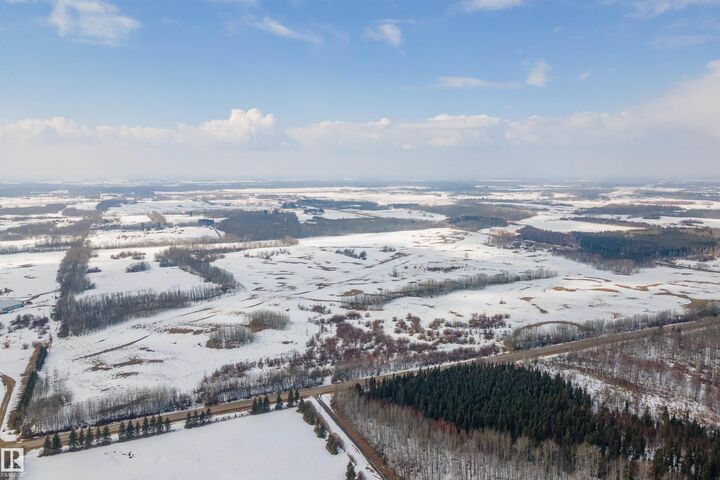 Photo de la propriété: RR 224 Twp 512 Lot 1 AB T8G 1H1