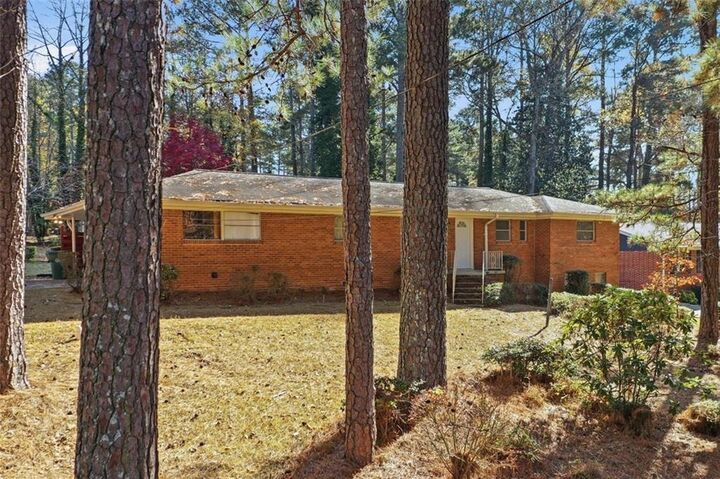 Property Photo:  448 Thackery SW  GA 30311 