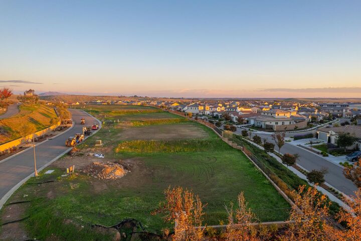 Property Photo:  882 Terrace Place  CA 93636 