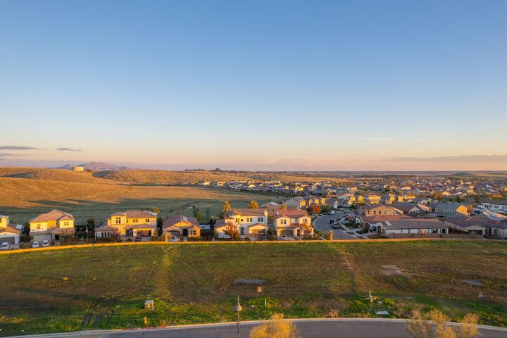 Property Photo:  934 Terrace Place  CA 93636 