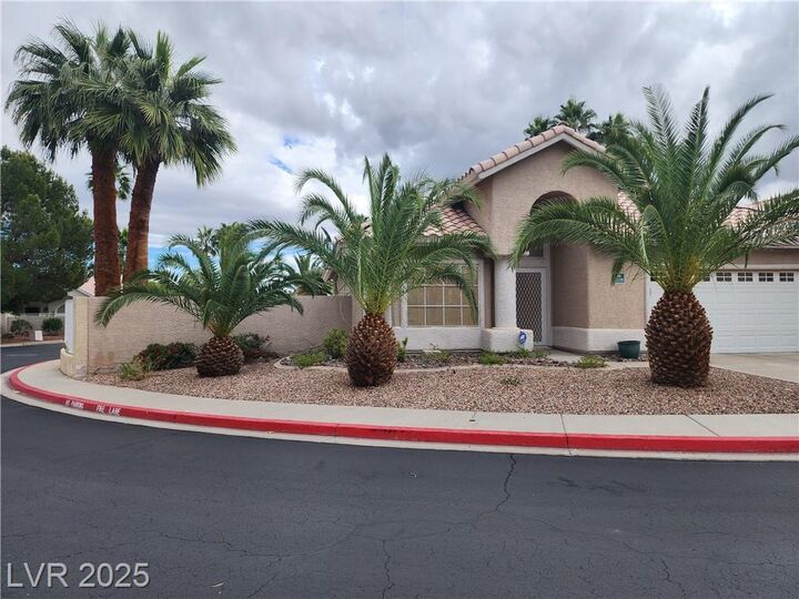 Property Photo:  2138 Eaglepath Circle  NV 89074 