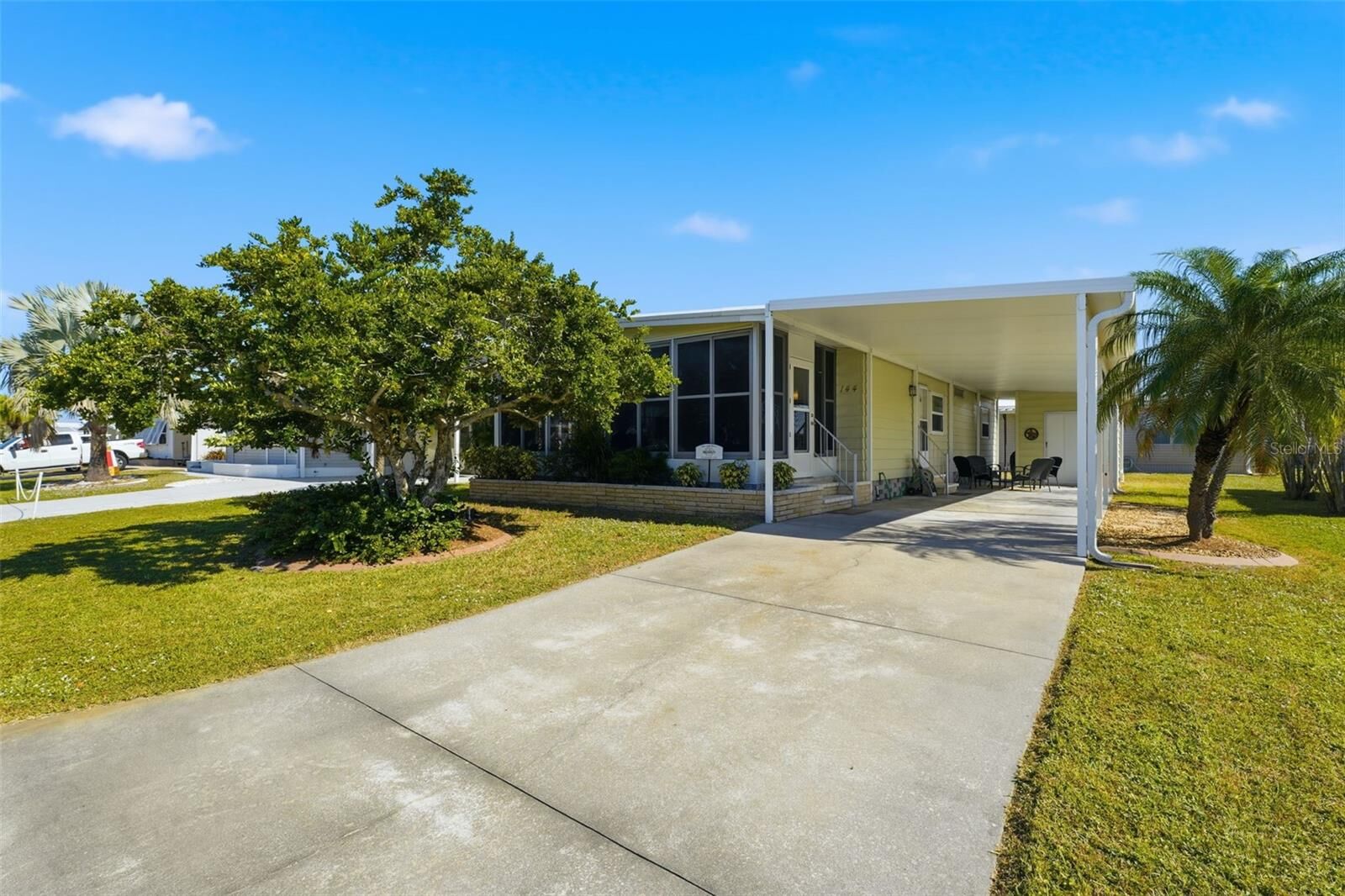 Property Photo:  144 Seaward Way  FL 34287 