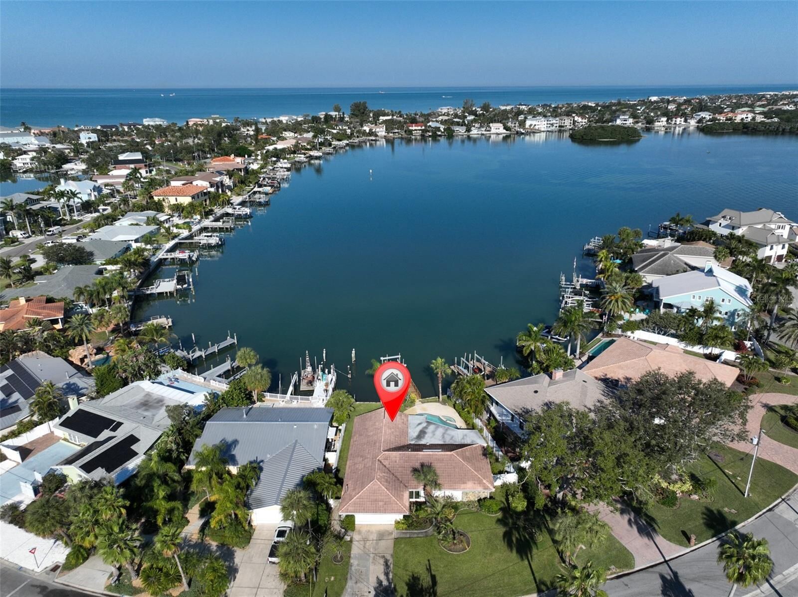 Property Photo:  410 Harbor Drive N  FL 33785 