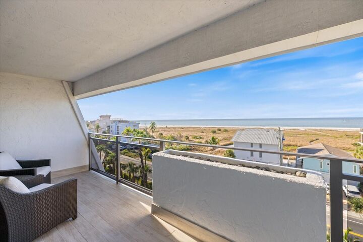 Property Photo: 625 Beach Road 602 FL 34242