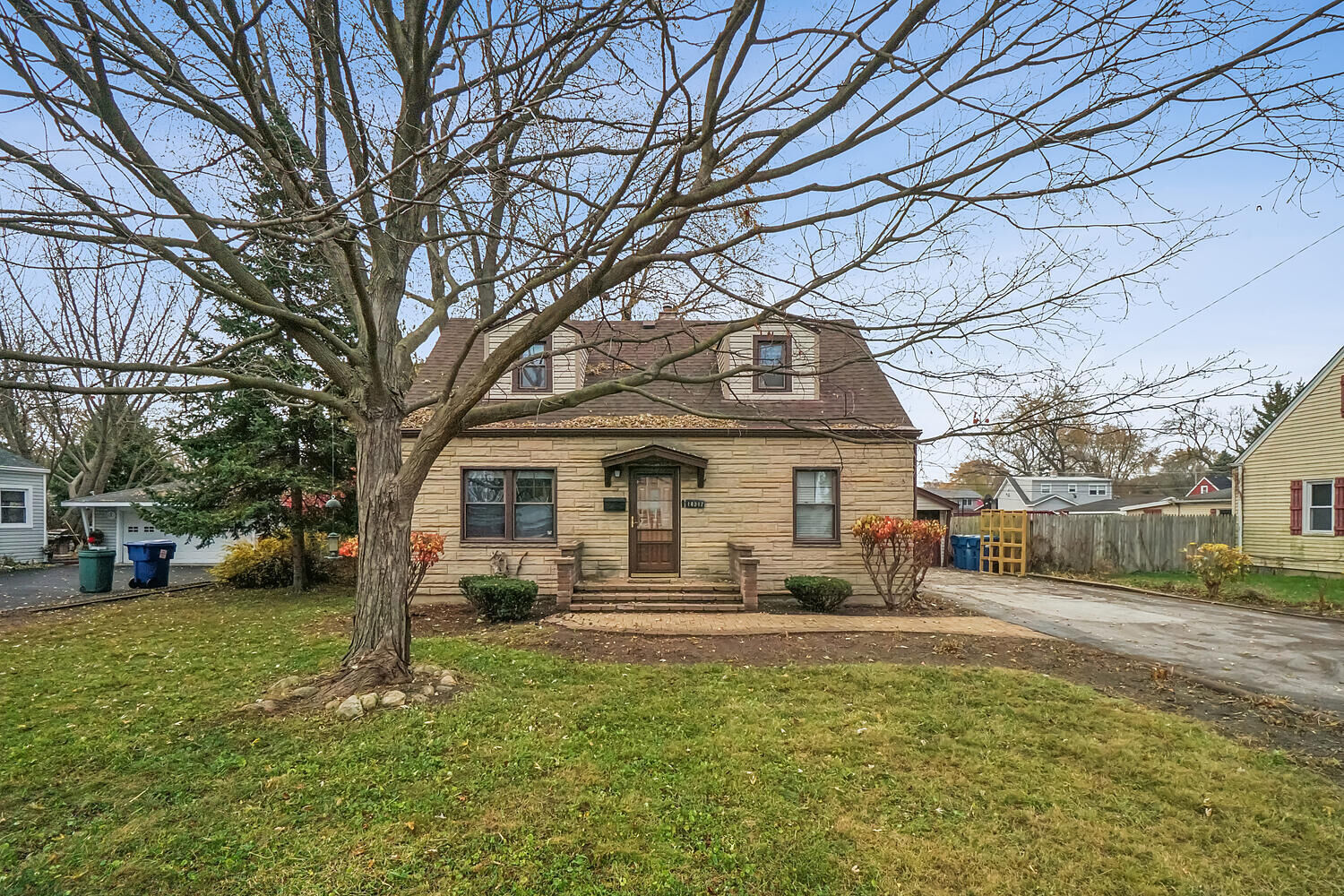 Property Photo:  14317 Kilbourne Avenue  IL 60445 