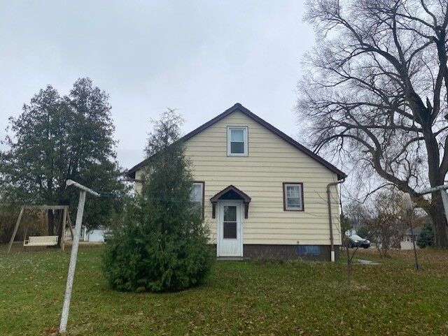 Property Photo:  412 W 2nd Street  IL 61334 