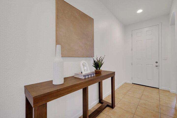 Property Photo:  308 Dinis Cottage Court  CA 95648 