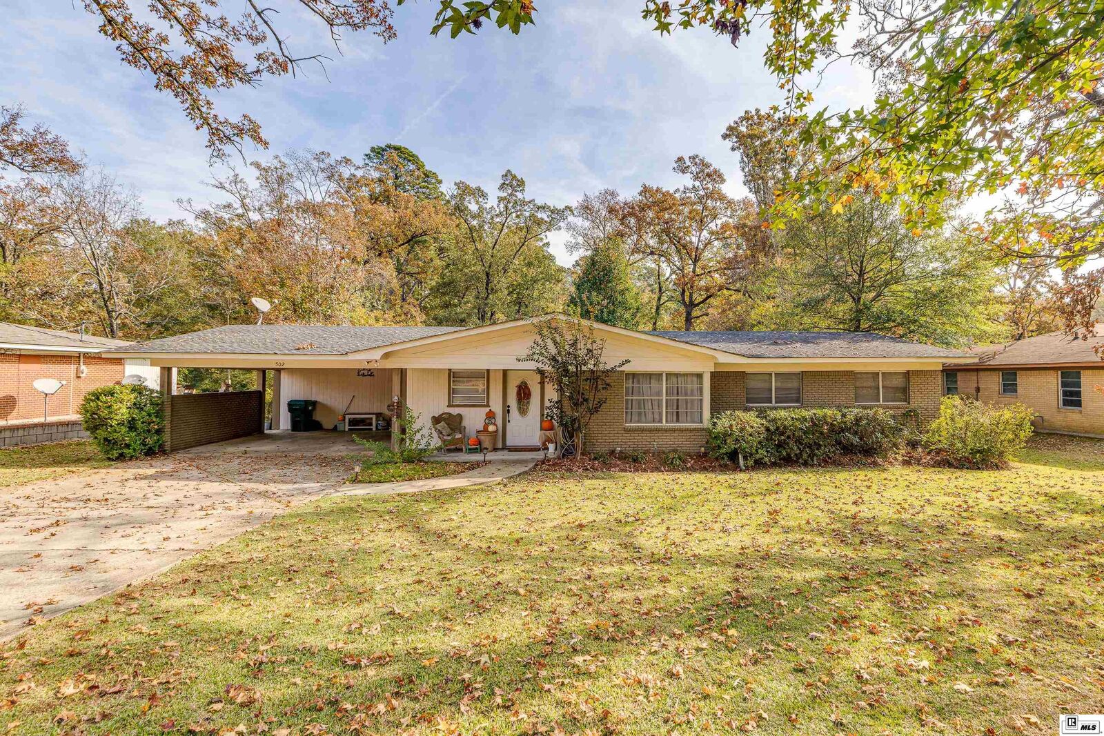 Property Photo: 502 Wallace Road LA 71291