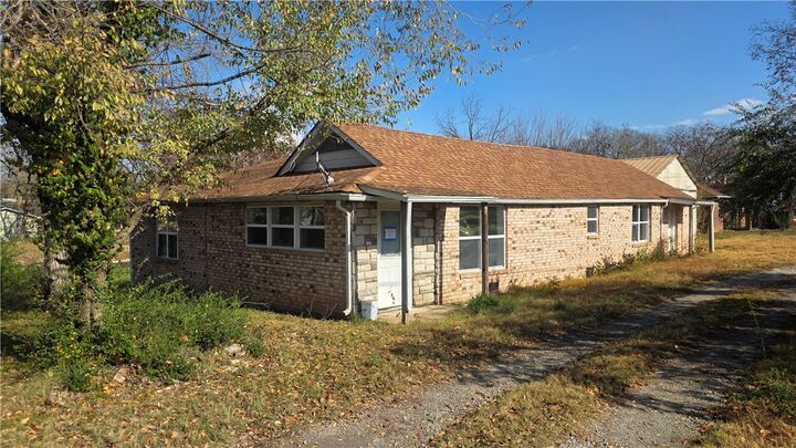 Property Photo:  203 South Street  AR 72634 