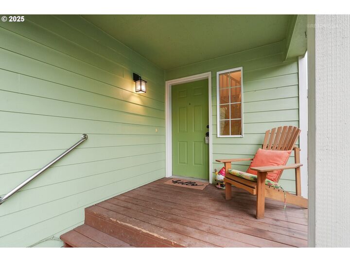 Property Photo:  10029 NW Iron Ridge Pl  OR 97133 