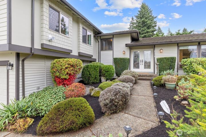 Property Photo: 29318 9th Place S WA 98003