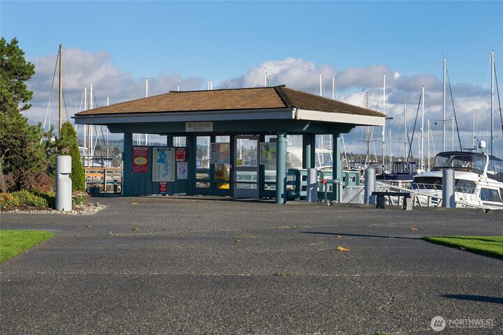 Property Photo: 9540 Semiahmoo Parkway M5 WA 98230