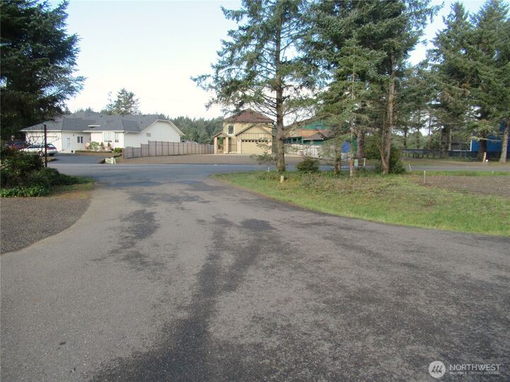 Property Photo:  311  Sycamore Court  WA 98569 