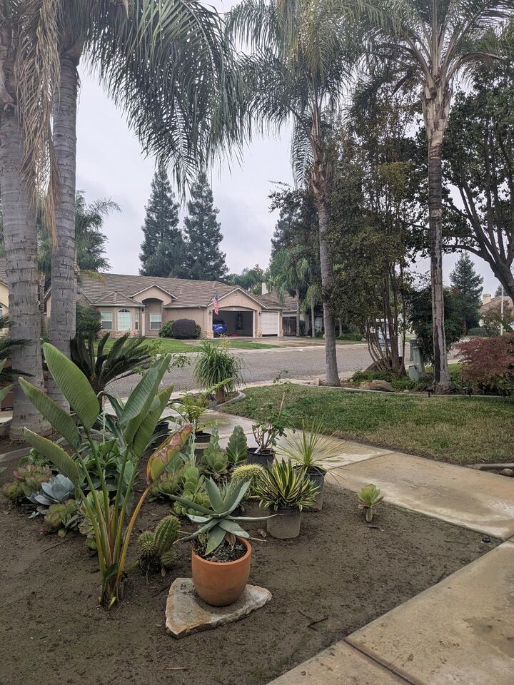 Property Photo: 4600 W Grove Avenue CA 93291