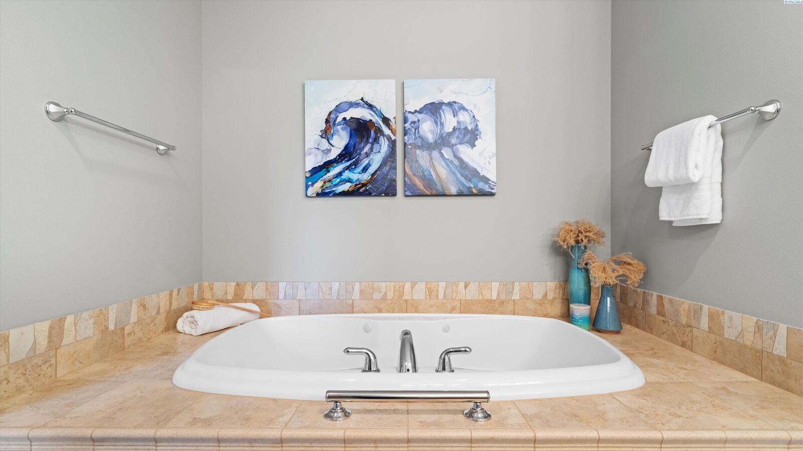 Property Photo:  2595 Tilden Court  WA 99354 