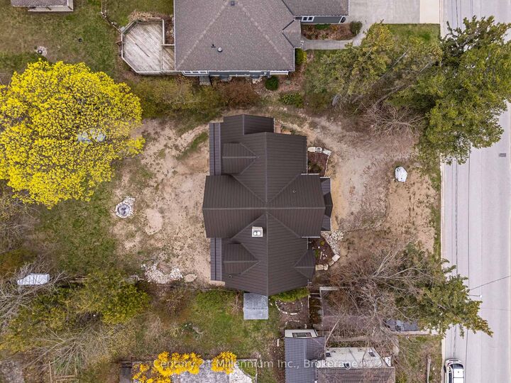 Property Photo:  166 Clarendon Street  ON N0H 2L0 