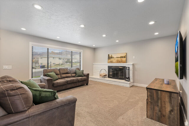 Property Photo:  706 E 1900 S  UT 84010 