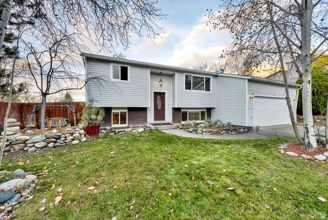3217 E Nutree Dr  Cottonwood Heights UT 84121 photo